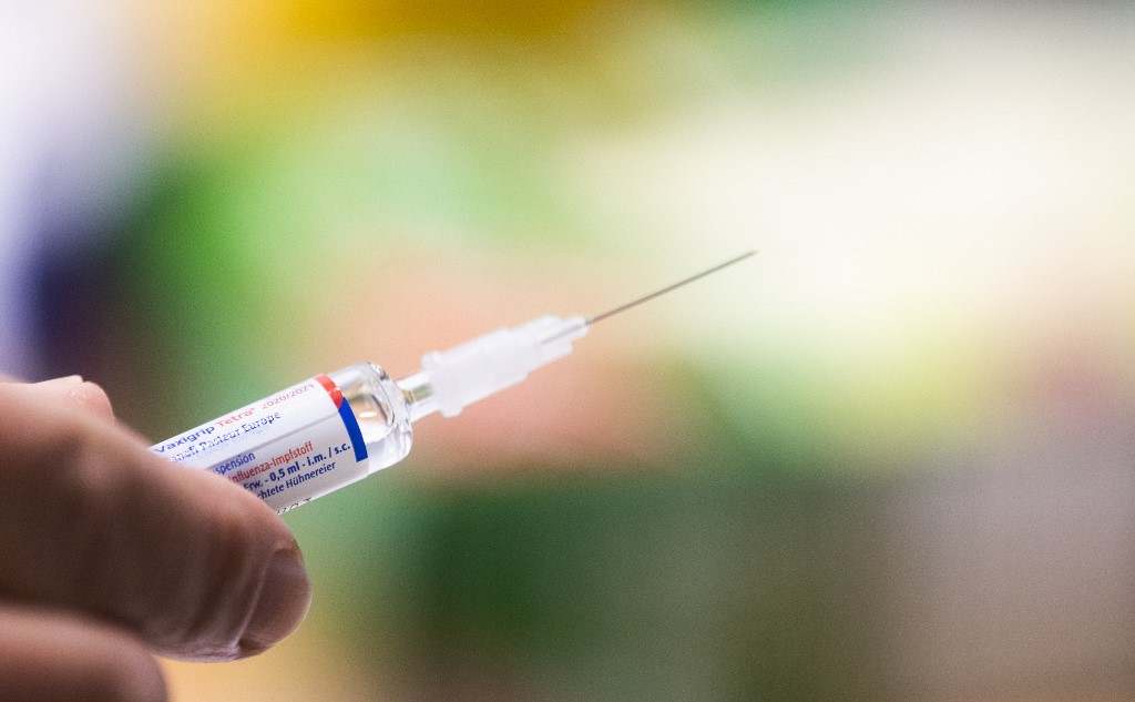 Ingyenes lesz az influenza elleni védőoltás