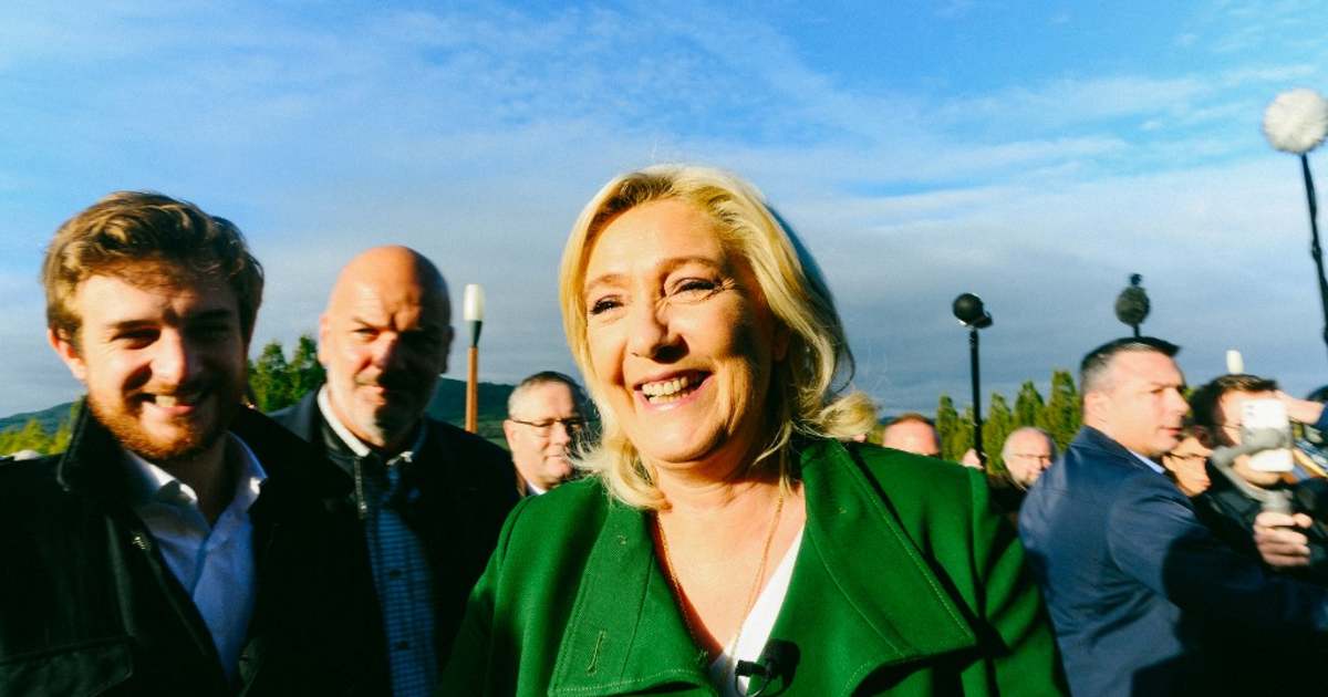 Francia sajtóinformációk szerint Marine Le Pen Magyarországra fog látogatni